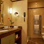 Palace 5*