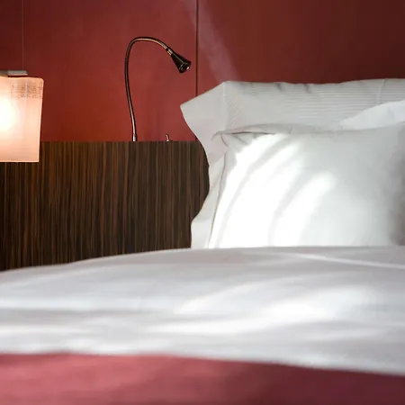 Kempinski Palace Hotel 5*