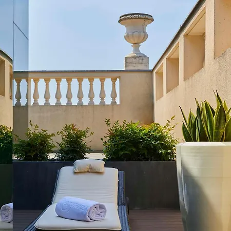 Kempinski Palace Hotel