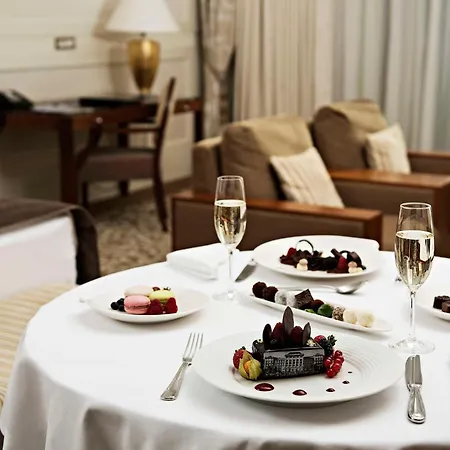 Hotel Kempinski Palace 5*