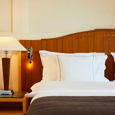 Kempinski Palace 5*