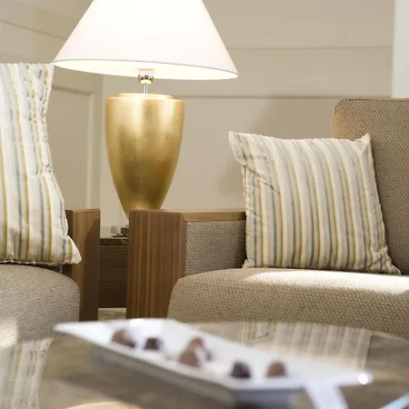 Kempinski Palace Ξενοδοχείο 5*