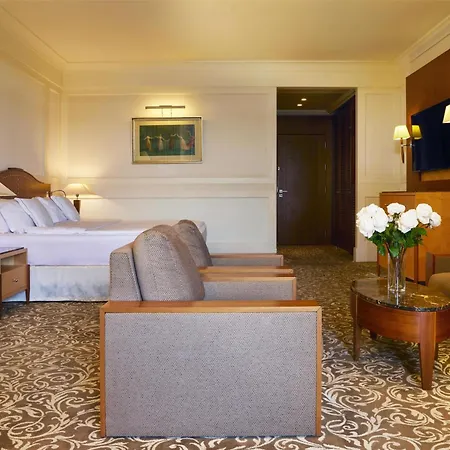Kempinski Palace Ξενοδοχείο