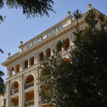 Kempinski Palace מלון 5*