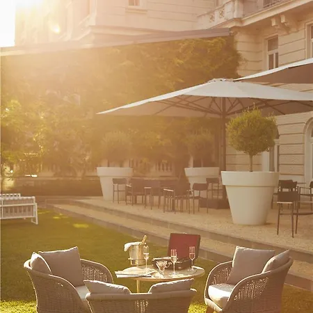 Palace Hotel 5*