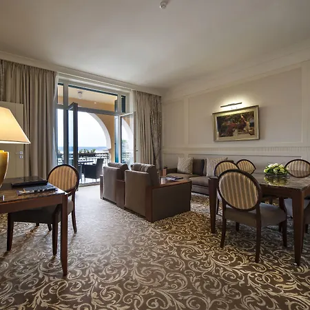 Hotell Kempinski Palace 5*