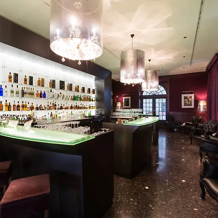 Kempinski Palace מלון