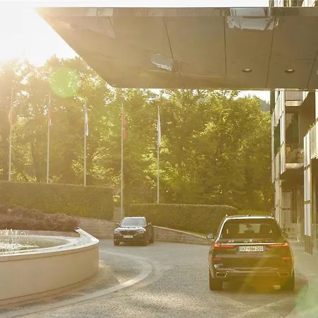 Palace Hotel 5*